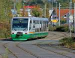 654 046 (VT46) als VBG83121 in Zwickau, Hst. Stadthalle, 19.10.09.