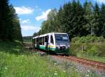 654 032 (VT32) als VBG83119 zwischen Zwotental und Zwota-Zechenbach, 28.6.010.