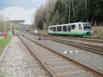 16.4.2011 15:49 VT 35 der Vogtlandbahn aus Falkenstein (Vogtland) nach Sokolov im Gleisvorfeld nach dem Bahnhof Kraslice.