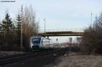 VT 22 der Vogtlandbahn mit VBG 81129 nach Schwandorf kurz nach dem Halt in Wiesau (Oberpf), 24.03.2011