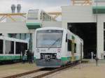 2.6.2012 10:17 VT 52 einer der neuen Triebzge der Vogtlandbahn beim Tag der offenen Tr im Betriebshof in Neumark (Vogtland).