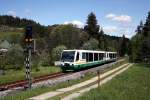 654 042 (VT42) und 654 035 (VT35) als VBG20818 (Falkenau -) Graslitz - Falkenstein in Zwota, 17.5.012 (wegen Himmelfahrt doppelt).