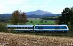 ALEX VBG 223 065-4 vor ALX 354 Prag - Mnchen, KBS 875 Furth im Wald - Schwandorf, fotografiert bei Arnschwang am 10.10.2012 