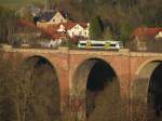 VT der Vogtlandbahn von Stadler auf dem Weg nach Falkenstein passiert gerade die Elstertalbrücke. Gesehen am 21.04.2015.