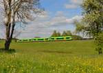 650 659 (VT 24) + 650 657 (VT 22) + 650 658 (VT 23) als WBA1 nach Bayerisch Eisenstein am 04.05.2014 bei Triefenried.