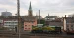 Lok 401(275 902) der Dortmunder Eisenbahn fhrt am 01.04.2012 durch Bochum.Aufgenommen vom Dach eines ffentlichen Parkhauses.