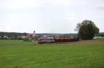 232 088 mit Schotterzug am 19.05.2011 bei Ursulapoppenricht (Strecke Amberg-Schnaittenbach)