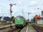 Ei.L.T. 2 (ex. WAB 25) hat mit Ihrem Gterzug gerade den Anschluss des Baustoffhofes verlassen und durchfhrt nun den Bahnhof Grimmen. (20.08.08) 