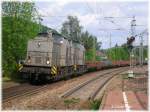 EMN 206 364 und EMN 206 466 rangieren im Zuge von Gleisbauarbeiten mit Schotterwagen in Hhe des Bahnhofs Sllingen (bei Karlsruhe).