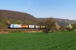 185 672 (EVB) und Locon 210 mit Containerzug bei Wernberg (24.04.2010)