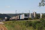 185 680 mit einem Gterzug am 29.08.2012 bei Karlstadt.