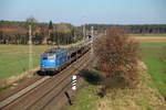 140 824 der EGP mit einem leeren Autozug am 17.02.2016 bei Rohrsen.