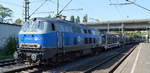 EGP - Eisenbahngesellschaft Potsdam mbH, Potsdam [D] mit  225 802-8  (NVR:  92 80 1218 002-4 D-EGP ) und einem Ganzzug PKW-Transportwagen (leer) am 22.09.20 Durchfahrt Bf.