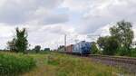 ENON 192 104, vermietet an EGP, mit Containerzug in Richtung Osnabrück (Hüde, 05.08.2021).