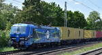 EGP - Eisenbahngesellschaft Potsdam mbH, Potsdam [D] mit ihrer  192 102  [NVR-Nummer: 91 80 6192 102-2 D-EGP] und einem Containerzug am 05.06.23 Vorbeifahrt Bahnhof Dendensen-Gümmer.