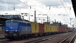 Eisenbahngesellschaft Potsdam mbH, Potsdam (EGP) mit ihrer  140 824-4  (NVR:  91 80 6140 824-4 D-EGP ) und einem Containerzug am 06.03.24 Durchfahrt Bahnhof Schönefeld bei Berlin.