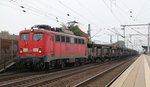 140 853-3 der EGP mit leeren Autotransportwagen aus Richtung Seelze kommend.