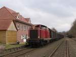 V100 “Emsland” der Emslndische Eisenbahn GmbH (ehemalige 211 308-2) steht abfahrtsbereit in richtung Ocholt mit bergabegterzug 56456 Ocholt-Sedelsberg-Ocholt in Sedelsberg am 19-3-2010.