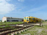 Erfurter Gleisbau 97 43 55 510 17-9 Universal Stopfmaschine 09-32 Unimat 4S, am 21.05.2017 in abgestellt Kölleda.