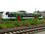 VT 009 der Erfurter Bahn, ist seit kurzem mit  Vollwerbung  fr die Stadt Erfurt und den Nationalpark Hainich unterwegs. Hier ist er whrend des Rangierens im Erfurter Gterbahnhof von mir angetroffen wurden. 23.06.06