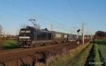 185 573-3 ERSR rollt am 21.11.13 mit dem DGS 95405 Lbeck-Skandinavienkai - Krefeld-Uerdingen durch die herbstliche Feldlandschaft bei Reinfeld Richtung Bad Oldesloe.