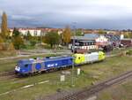 Baecon Rail ER 20-011 ( 9280 1223 011-8 D-BRLL ) und FLEX 223 062 ( 9280 1223 062-1 D-FLEX ) beim pausieren in Gera am 22.10.2024