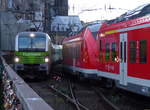 BTE 193 827 mit dem FLX 76343 von Aachen Hbf nach Berlin Sdkreuz, am 21.12.2019 in Kln Hbf.