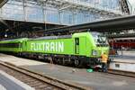 Dispolok Siemens Vectron 193 604-6 mit dem Flixtrain76333 in Frankfurt am 02.07.21