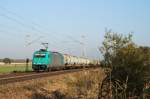 185 575 (HGK) - angemietet von ATC - mit Kesselzug bei Hattenhofen (16.10.2007)