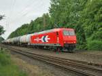 145-CL 013 rollt mit einem Kesselwagenzug am 16.6.09 durch den Bhf Eystrup Richtung Hannover.