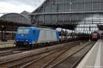 185 523-8 der HGK - Hfen und Gterverkehr Kln AG mit einem Audi-Autotransportzug in Bremen.