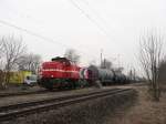 DH 701 der HGK mit Kesselzug in Freiham (23.03.2006)