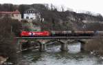 185 605-3 HGK 2063 vor Ganzzug Kesselwagen Richtung Naumburg, Saalbahn KBS 560 Saalfeld - Leipzig, fotografiert auf einer der Saalebrcken bei Saaleck am 21.02.2012