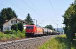 185 586 CB Rail-HGK mit Werbung fr Rheinbraunbrennstoff.Sie befrdert einen Kesselwagen-Zug auf der Filsbahn in Richtung Stuttgart.Bild entstand in Salach am 27.7.2012