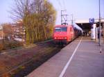 145 CL 011 der HGK durchfhrt mit ihrem Gterzug Elmshorn am 31.03.07 um ca.