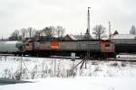 Tiger der HVLE 330.3 mit Kesselwagen von Premnitz in Richtung Wustermark am 24.2.2010