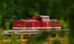 Geschickt versteckt sich hier die V100.01 vor eventuellen Fotografen im ehemaligen Rangierbahnhof des ehemaligen Güterbahnhofs Rheydt.