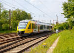   Der VT 252 (95 80 0648 152-6 D-HEB / 95 80 0648 652-5 D-HEB) ein Alstom Coradia LINT 41 der HLB (Hessische Landesbahn GmbH), erreicht am 12.05.2018, als RB 93  Rothaarbahn  (Bad Berleburg - Kreuztal