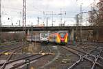 CTL Logistiks/Akiem Bombardier Traxx3 187 521-0 und HLB Alstom Coradia Continental 1440 151 am 22.12.18 in Hanau Hbf Abstellanlage Südseite vom Bahnsteig per Telezoom fotografiert