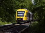 Abgesang auf die Taunus Elevated.

648 407 HLB VT207 im Neuen Feld bei Köppern auf dem Weg nach Grävenwiesbach. Mai 2022.