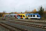 HLB/TSB Alstom Lint41 und Start Alstom iLint in Usingen Bhf am 01.12.22 vom Bahnsteig aus fotografiert