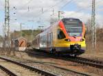 Dies htte ein Aprilscherz sein knnen:  HLB 427 041 im Einsatz auf der RE Linie Halle-Kassel.  Was der Grund fr das pltzliche Auftauchen des HLB Flirts am 01.04.2012 in Eichenberg aus Richtung