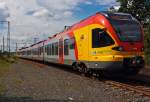 Ein 5-teiliger Flirt 429 045 / 545 der HLB (Hessischen Landesbahn) als RE 99 (Main-Sieg-Express) Siegen - Gieen - Frankfurt, hier hurz vor dem Hp Rudersdorf (Kr.