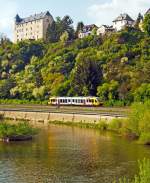 Ein LINT 41 der HLB (Hessische Landesbahn) fhrt am 05.05.2013 bei Runkel entlang der Lahn, auf der KBS 625 - Untere Lahntalbahn.