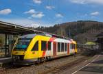   Der VT 202 (95 80 0640 102-9 D-HEB) ein Alstom Coradia LINT 27 der (Hessische Landesbahn), ex Vectus VT 202, fährt am 03.04.2015 als RB 95  Sieg-Dill-Bahn  (Dillenburg - Siegen - Au/Sieg) in