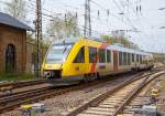   VT 265 (95 80 0648 165-8 D-HEB /95 80 0648 665-7 D-HEB) der HLB Hessenbahn GmbH (Betreiber der DreiLänderBahn), ein Dieseltriebwagen vom Typ Alstom Coradia LINT 41, erreicht am 02.05.2015, als