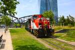 Hafenbahn Frankfurt am Main Krauss Maffei MH05 Lok D1 mit Pendelzug am 21.07.24 auf der Hafenbahn zum Osthafen Festival