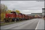 V 119 & V 118 der HzL sind am bewlkten Mittag des 30.10.07 als Schubloks fr den Salzzug von Hechningen nach Gammertingen eingeteilt, hier bei der Verladung in Hechingen.