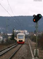 VT243 der HzL als HzL85843  (Brunlingen Bf-Blumberg-Zollhaus) in Weilheim(Wrtt) 15.3.09 