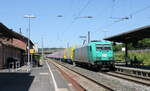 HLG 185 634-3 mit leeren Holztransportwagen Richtung Würzburg, am 04.06.2023 in Karlstadt (Main).